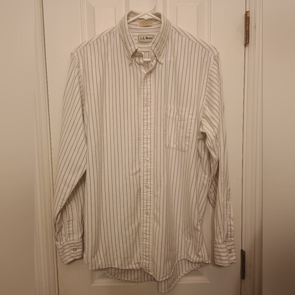 L.L. Bean Men's White and Blue Striped Button Collar Shirt 15 1/2 34 Shirt